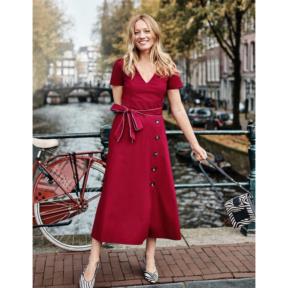 BODEN | Red “Daisy Button” Midi Dress. Bummer!  Too small on me.